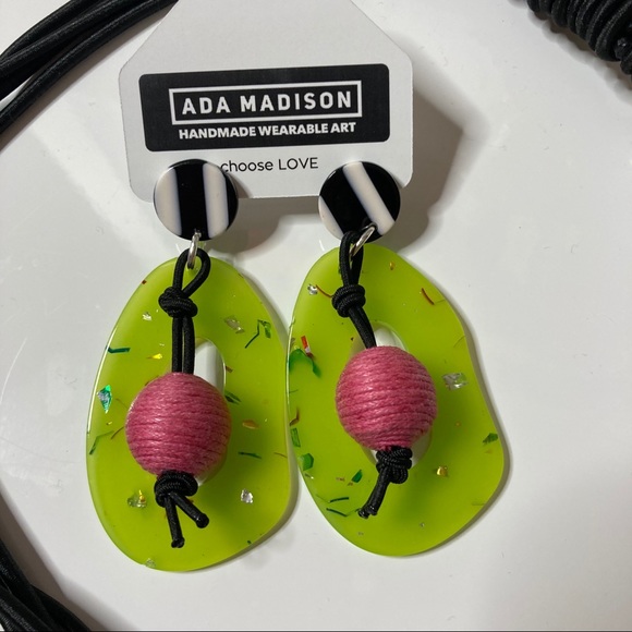 HandMade One-of-a-kind necklace and set.SOLD - Picture 2 of 4